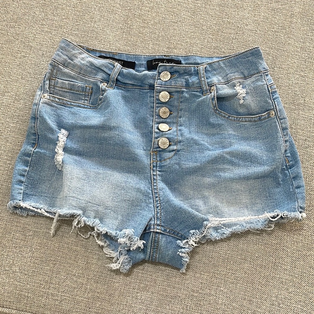 LOVE TREE denim shorts
